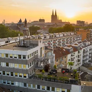 Hotel Hostel Koeln, Colónia